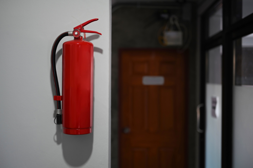 fire extinguisher to prevent home fires